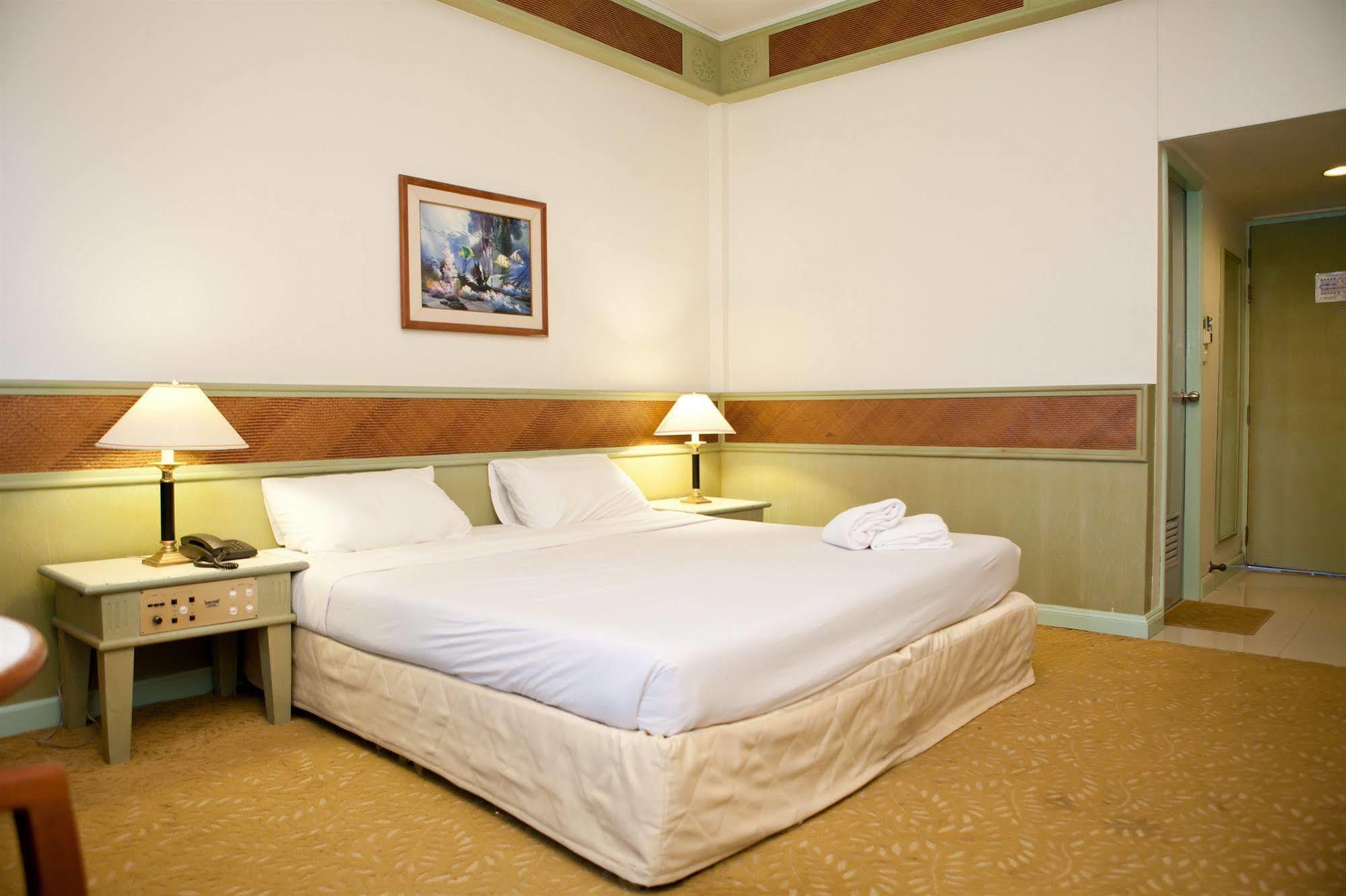 Tanyong Hotel Narathiwat Exterior foto